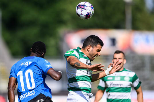Halmstads Sadat Karim och Västerås SKs Pedro Ribeiro