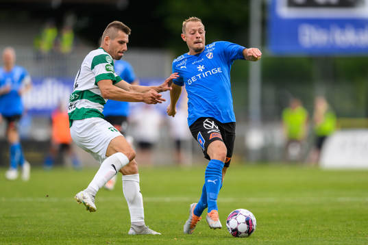 Västerås SKs Michal Pawlik och Halmstads Taulant
