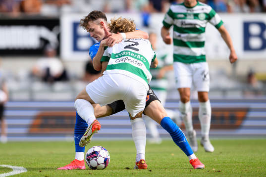 +Halmstads Alexander Johansson och Västerås SKs Herman