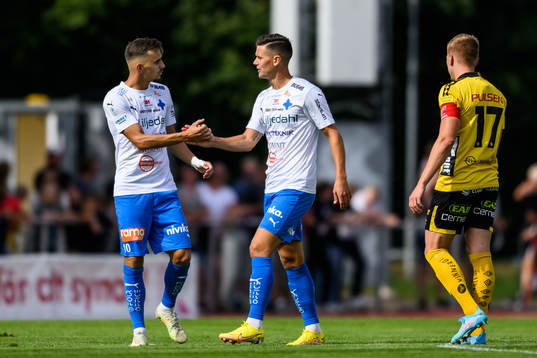 Värnamos Marcus Antonsson jublar