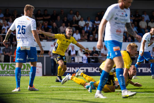 Elfsborgs André Ibsen Rømer reagerar