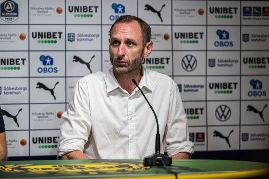 Malmö FFs tränare  Andreas Georgson