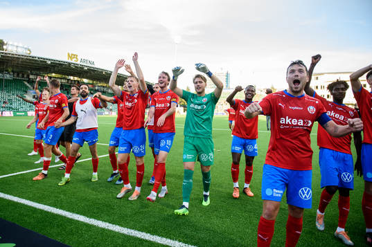 Helsingborgs spelare jublar