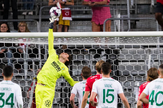 Hammarbys målvakt Davor Blazevic