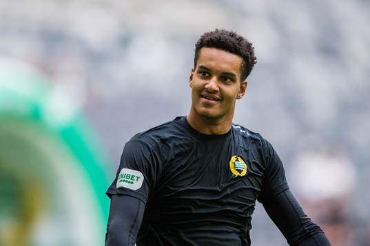 Hammarbys målvakt Oliver Dovin