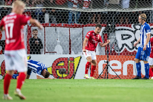 Kalmars Simon Skrabb jublar