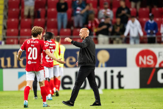 Kalmars Oliver Berg och tränare Henrik Rydström jublar