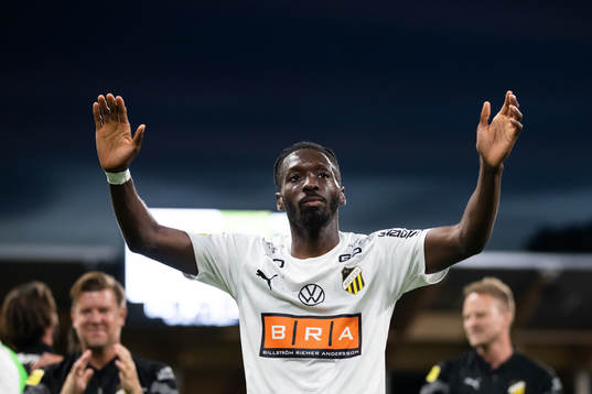 Häckens Blair Sebastian Turgott jublar