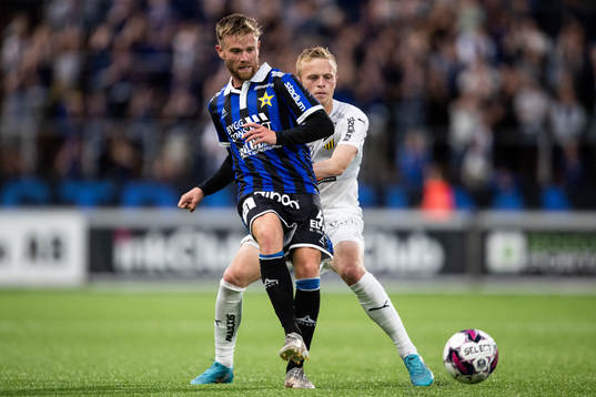 Sirius Dennis Widgren och Häckens Tomas Olai Totland