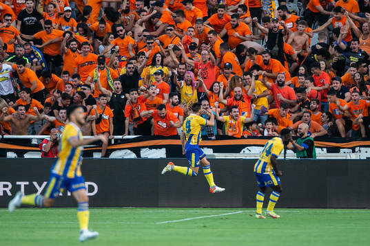 Anton Maglica of Apoel celebrates