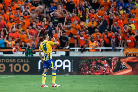 Anton Maglica of Apoel celebrates