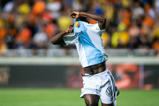 Joel Asoro of Djurgården celebrates