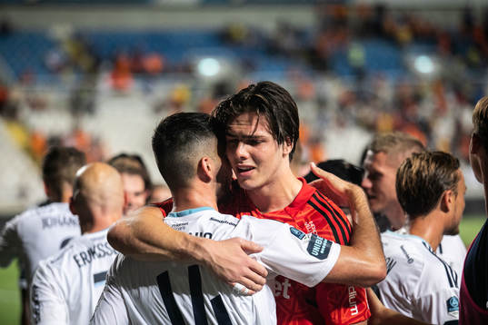 Besard Sabovic and goalkeeper Jacob Widell Zetterström of
