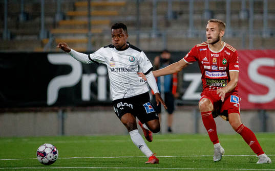Örebros Alfred Olatomi Olaniyan