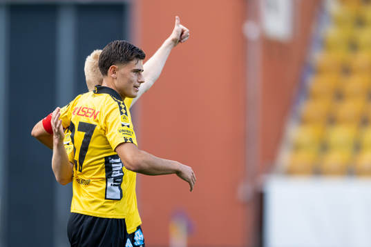 Elfsborgs Besfort Zeneli jublar