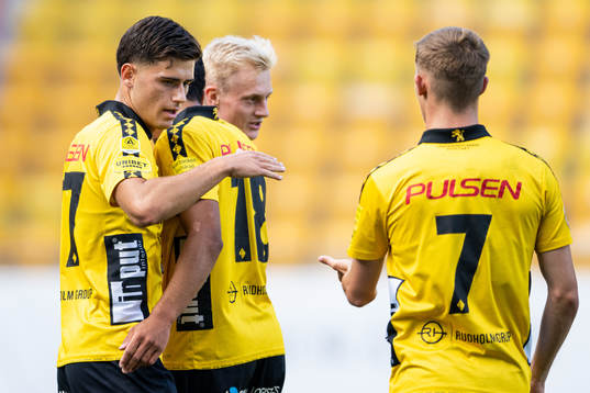 Elfsborgs Besfort Zeneli jublar