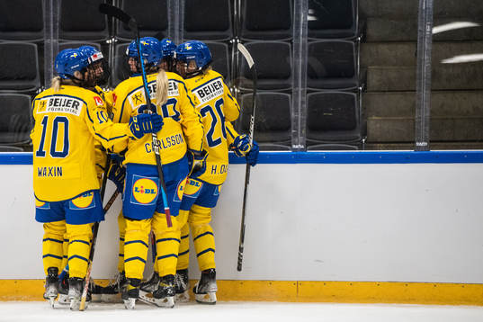 Players of Sweden celebrate