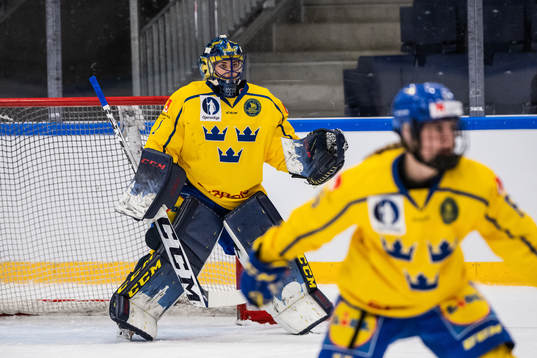 goaltender Ida Boman of Sweden