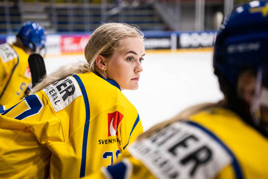 goaltender Emma Söderberg of Sweden