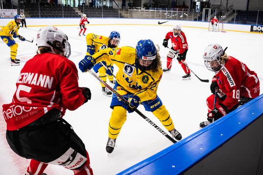 Felizia Wikner-Zienkiewicz of Sweden and Alina Marti of