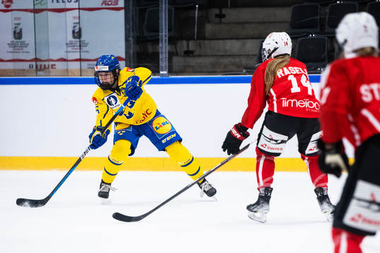 Mira Jungåker of Sweden