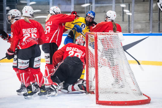 Olivia Carlsson of Sweden