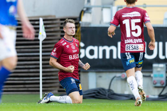 Örgrytes Marcus Haglind Sangré jublar