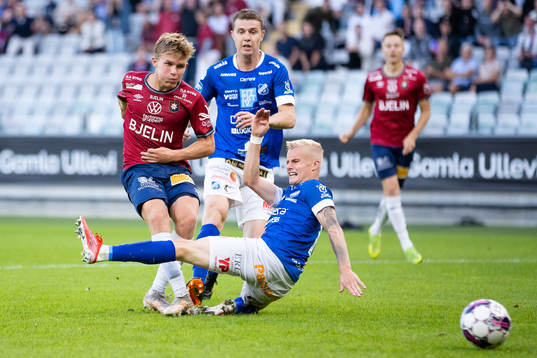 Örgrytes Isak Dahlqvist skjuter 3-1