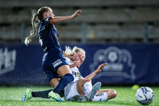 FC Rosengårds Ria Noora Minerva Öling och Häckens Molly