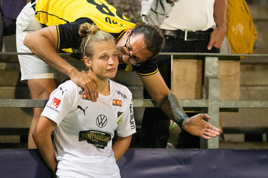 Häckens Anna Anvegård deppar