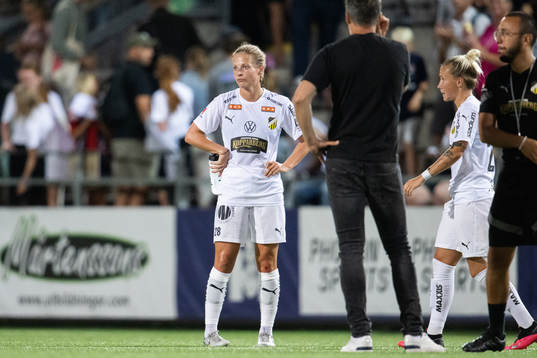 Häckens Anna Anvegård deppar