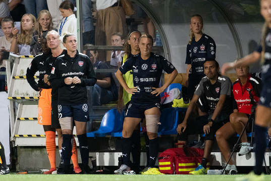 Rosengårds Olivia Schough och Mimmi Larsson med bandage