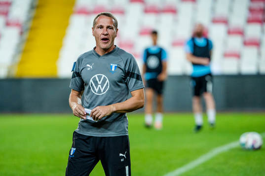 Assisterande tränare Nikola Trajkovic
