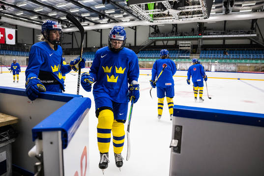 Jenny Antonsson and Linnéa Andersson of the Swedish