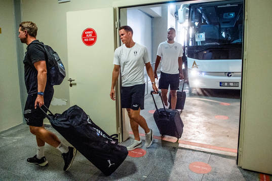 Felix Beijmo and Isaac Kiese Thelin of Malmö FF arriving