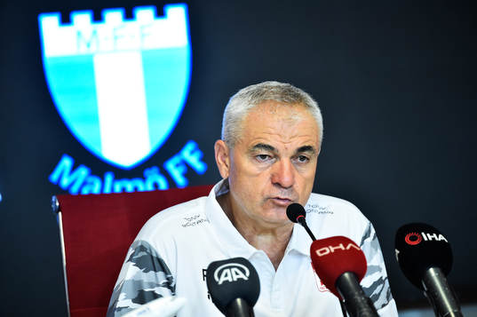 Head coach Rıza Çalımbay of Sivasspor
