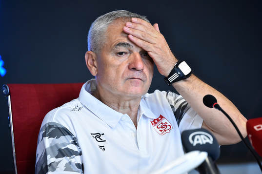 Head coach Rıza Çalımbay of Sivasspor