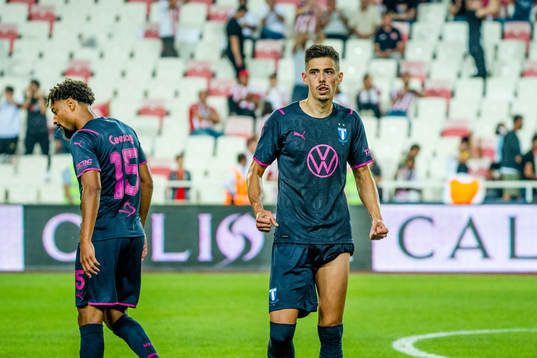 Dennis Hadzikadunic of Malmö FF celebrates