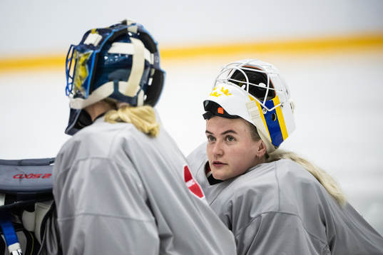 goaltender Emma Söderberg of Sweden at a practice session