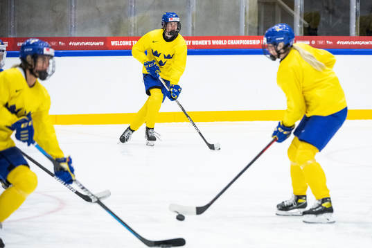 Sara Hjalmarsson of Sweden at a practice session