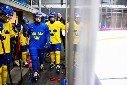 Lina Ljungblom and Mira Jungåker  of Sweden