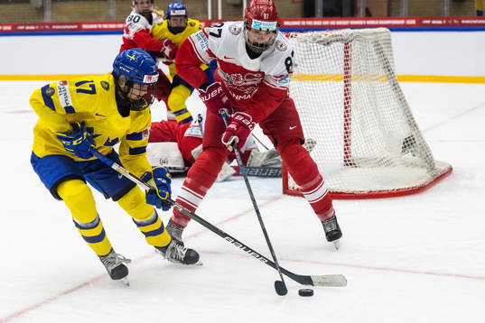 Sofie Lundin of Sweden and Simone Jacquet of Denmark