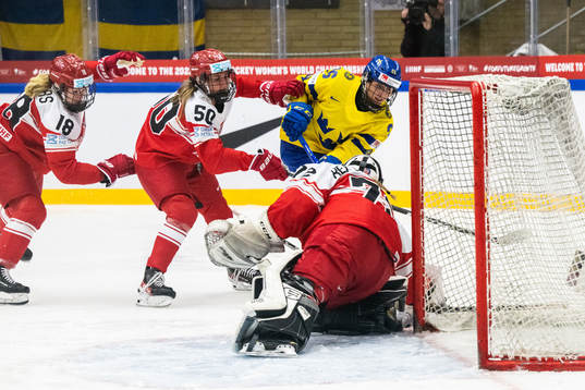 Mia Bau of Denmark and Hanna Olsson of Sweden