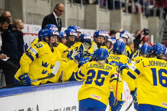 Players of Sweden celebrate