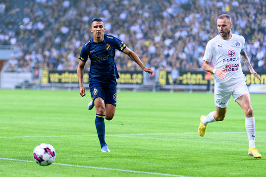Nabil Bahoui of AIK and Michal Kadlec of Slovacko
