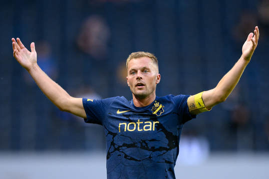 Sebastian Larsson of AIK reacts