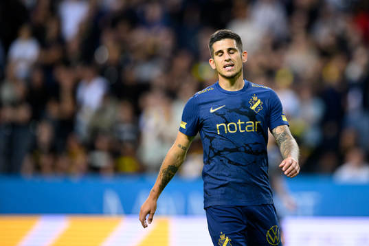 Nicolas Stefanelli of AIK looks dejected