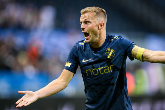 Sebastian Larsson of AIK reacts