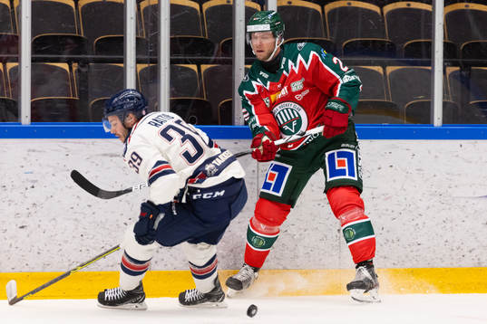 Linköpings Ty Rattie och Frölundas Christian Folin