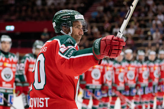 Frölundas Joel Lundqvist innan träningsmatchen i ishockey